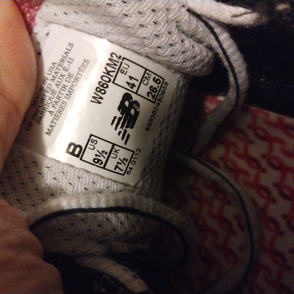 New Balance Gray and Pink Susan G. Komen For The Cure Running Shoes Size 9.5 - Picture 6 of 7
